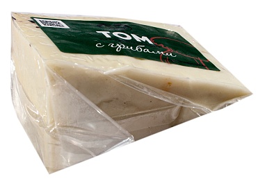 Сыр козий Том с грибами 45% Coeur du nord,~0.15 кг.